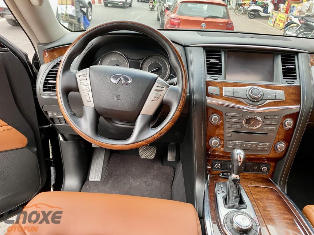 Infiniti QX80 model 2016