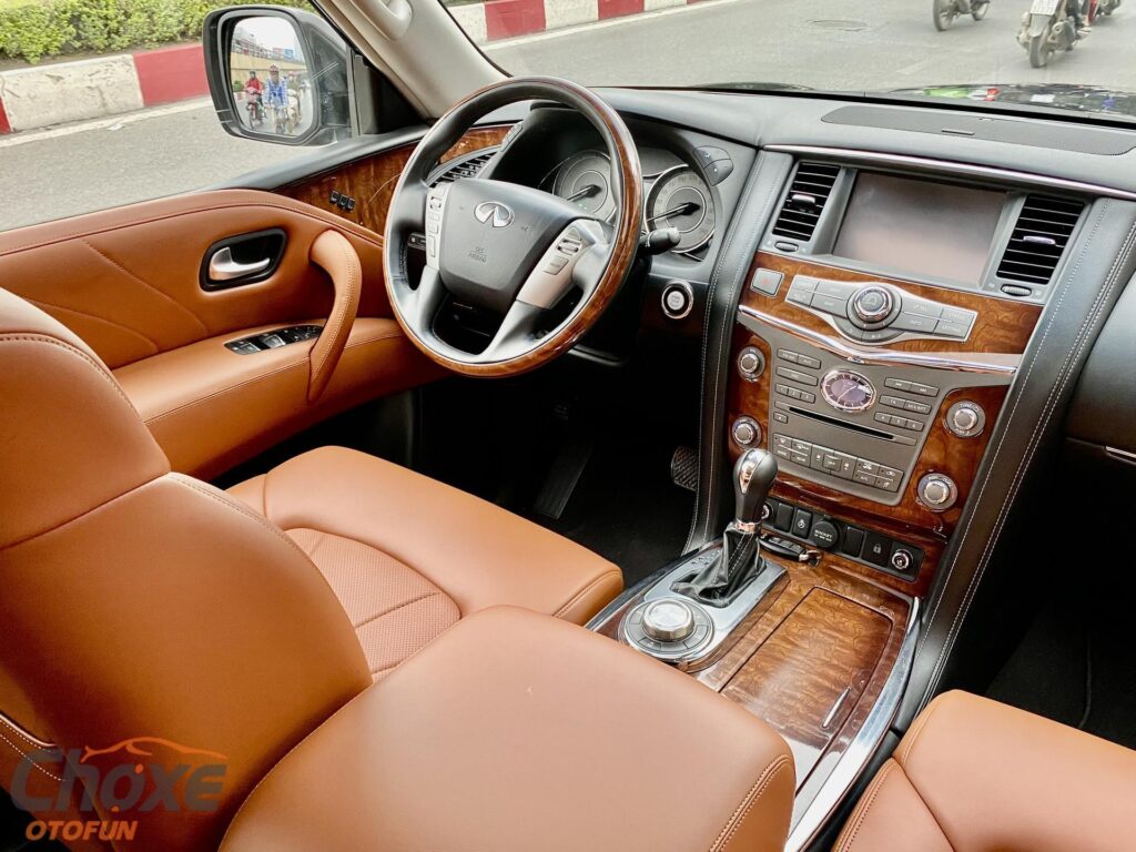 Infiniti QX80 model 2016