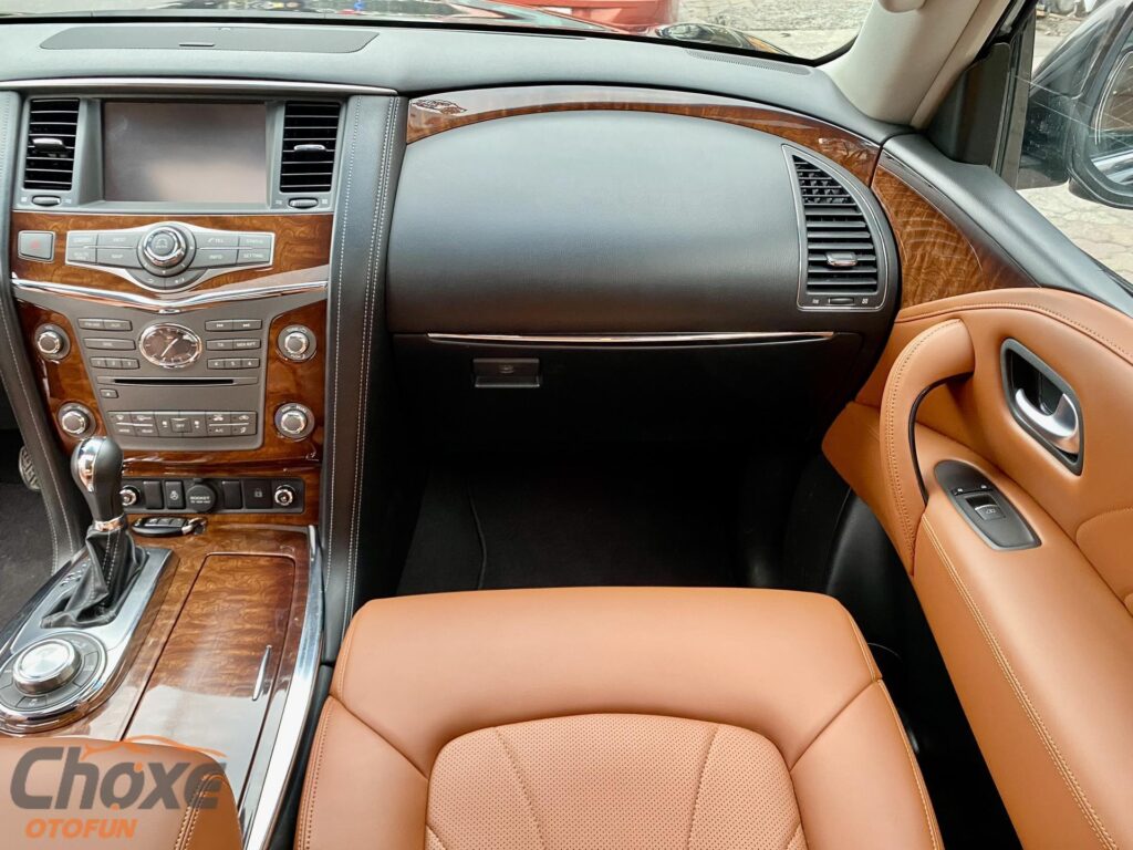 Infiniti QX80 model 2016