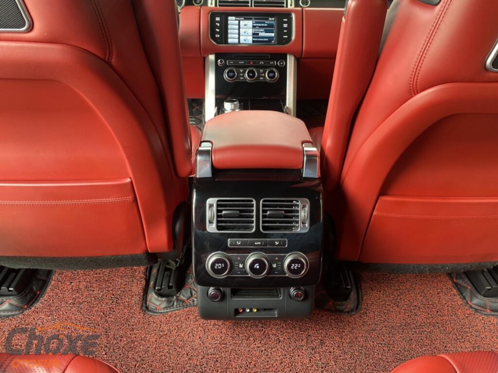 Range Rover Autobiography model 2015