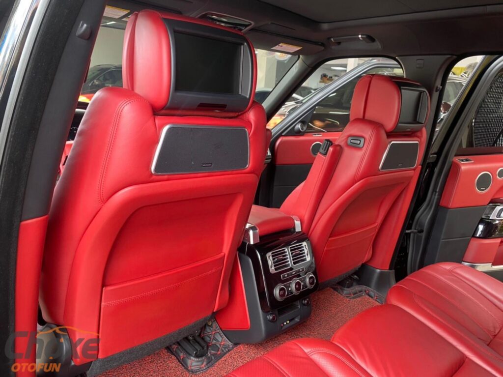 Range Rover Autobiography model 2015