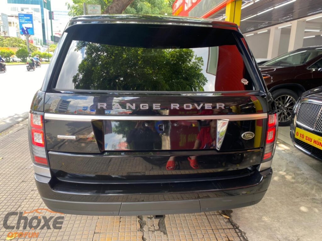 Range Rover Autobiography model 2015