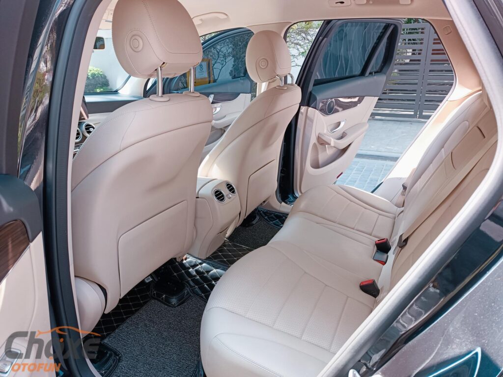 Mercedes GLC200 model 2020